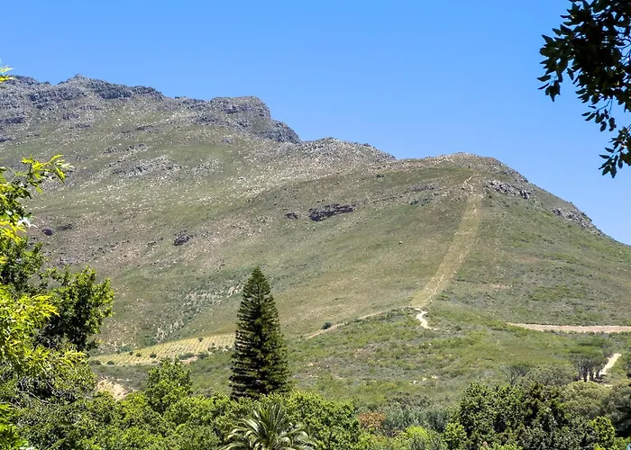 La Terre Blanche Stylish Stellenbosch Accommodation
