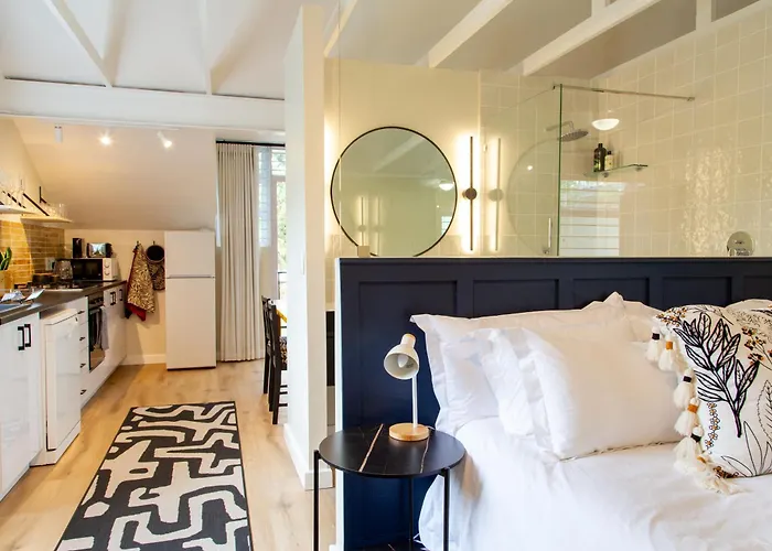 La Terre Blanche Stylish Stellenbosch Accommodation